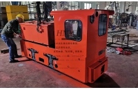 湘潭5噸礦用電機(jī)車用的什么牽引電機(jī)？