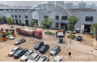 一批5噸湘潭蓄電池電機(jī)車(chē)由專車(chē)發(fā)往礦山